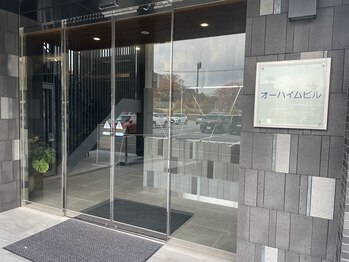 リムアール(Limh R)/建物入り口