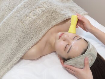 ファシネアオヤマ(FACINE AOYAMA)/4【高濃度アンプル美容液導入】