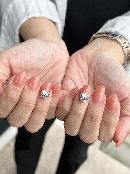 ジェルベーラ(Gerbera)/大人気！マオボールネイル