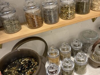 ストリ(STRI)/ブレンドよもぎ蒸し