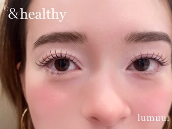 ルムー(lumuu.)の写真/ひと目で“オシャレ”とわかる、洗練された目元。大人の魅力を引き立てる、気品溢れる上質なまつげへ…♪