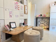 美顔アンドリラクゼーションルーム ソワン沙季/内観1・カウンセリングスペース