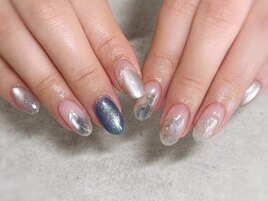 冬のブルーニュアンスネイル