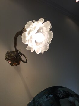 たけみや/メークドレッサーの灯り