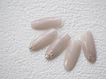 ルームイチマルニ バイ マルメネイル(room102 by malmonail)/定額¥9900 担当:廣瀬