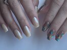 Airi限定ホロフラワーネイル