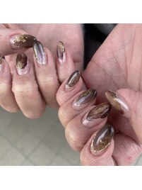 ブラウンニュアンスネイル