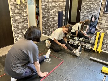 レガリス(REGALIS)/来店からの流れ~ストレッチ~