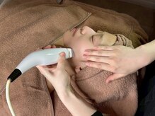 ヘラ(HERA)/サーマクールで皮膚たるみ改善