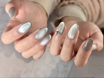 エムディーエーネイル(M.D.A NAiL)の写真/ラインの歪み一切なし！土台から作る極上マグ♪夏こそ映えるマグ＆ミラーネイル☆