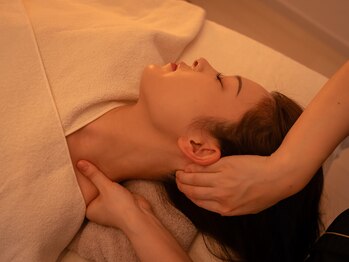 ロイジエ(Loyijie.w)/肩こり首こり解消