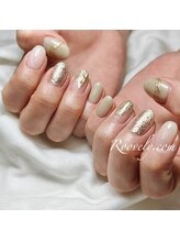 ルブリー(roovely)/春のピスタチオネイル