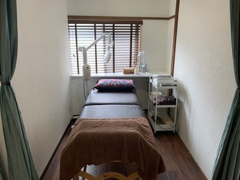 ロカヒ(Lokahi)/エステ施術室(個室です)