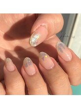 シー(SHE)/うるつやネイル