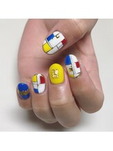 サニーサイドアップ ネイル(Sunny SideUp nail)/モンドリアン