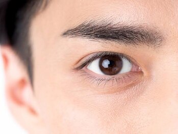 ドクターアイブロウズ(Dr.eyebrows)の写真/【最先端のメンズアイブロウ最新技術】骨格分析アプリを使用し好感度UPな美眉をご提案◎