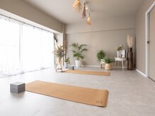 クラゲ(Kurage)/あなただけの特別ヨガ空間