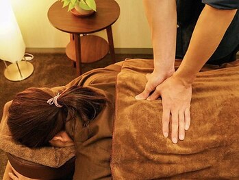 ほぐしケアサロン ネムノキの写真/【ぐっすり眠れる揉みほぐし】凝り固まった身体を芯から絶妙な圧で揉みほぐし★完全個室で極上の癒し時間♪