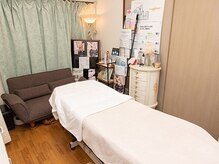 ユウサロン(友Salon)の雰囲気（アットホームな空間×アンティーク調のインテリア♪）