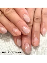 アールネイルドットコム(R*NAIL.com)/ななめフレンチネイル