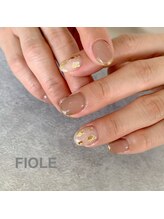 フィオル(FIOLE)/monthly design