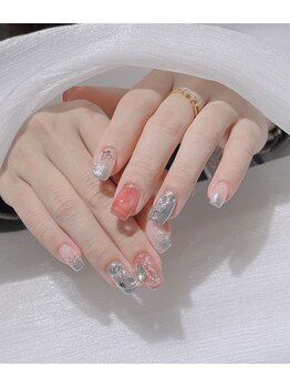 グローネイルズ(Glow Nails)/