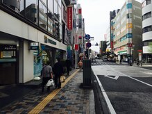 シンメトリー 柏店/柏駅を背にしてまっすぐ