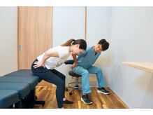 かんとま整骨院 中区鶴舞院の雰囲気（専属担当制■2人3脚で根本改善を目指すパートナー[EMS/猫背改善]）