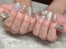 エヌエス ネイルアンドアイブロウ(Ns)/サンプルネイル×ビジュー♪