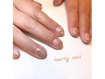 ハーティーネイル hearty nail 溝の口店/グレージュ×ピンクゴールドラメ