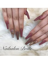 エスフィーネイルサロン ブリーユ(Esfy nailsalon Brille)/スカルプ付け放題