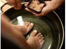 ルミエール(lumiere)の雰囲気（施術前は、香りに癒されるフットバス）