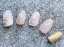 ネイルサロンアンドスクール アイビー(IVY)/シンプルネイルにもアクセント♪