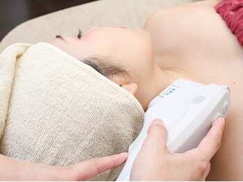 アンベリ(Embelli)/