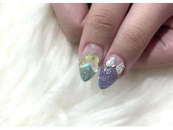 エミュレ(emure.)/キラキラ蝶ネイル