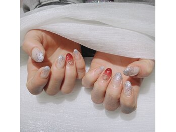 グローネイルズ(Glow Nails)/