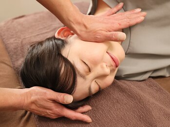 京都整体サロン リファインネス 烏丸/小顔矯正でフェイスラインが張る