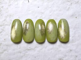 グリーンゴールドネイル