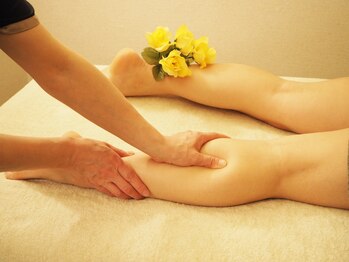 漢方アロマサロン ジャスミン/漢方経絡マッサージでむくみ対策