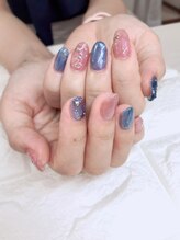 ルナネイル(LUNA NAIL)/シアーカラーホロフィルム埋込み