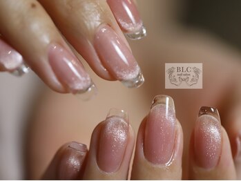 ビーエルシー ネイルサロン(BLC nail salon)の写真/【長さ出しOK★美フォルムに自信あり！】短いお爪もまるで自爪が伸びたような自然で美しいお仕上げに★