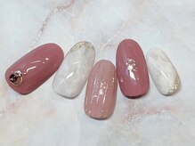 ミュゲットネイル(Muguet nail)/大人可愛いネイル