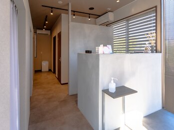 レイン 姶良店(Rain)/カウンター&待合