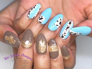 アン ジョーヌドラゴ/【自爪ネイル】アシメネイル