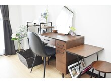 スリース(threes)/メイクスペースあります☆