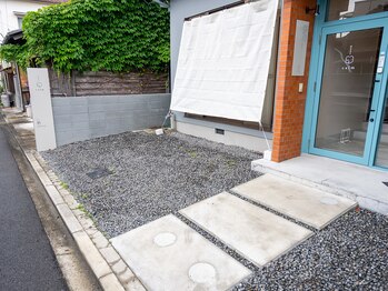 カーム(calm)/駐車場はこちら