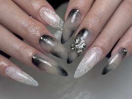 レース×ブラックマーブル