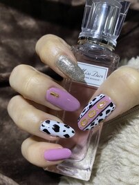 牛柄ネイル