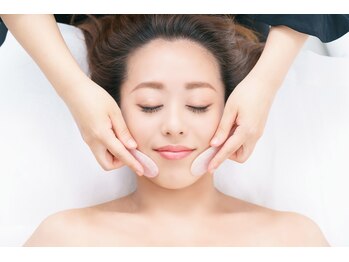 メゾンビューティーフェイス ハービスエント店(Maison Beauty Face)/【むくみ改善】かっさエステ