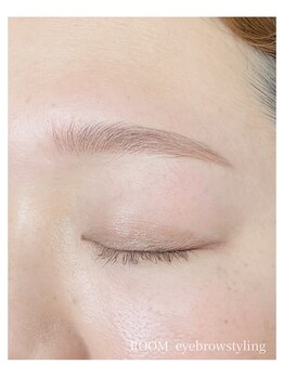 ルーム(ROOM)/アイブロウメイク